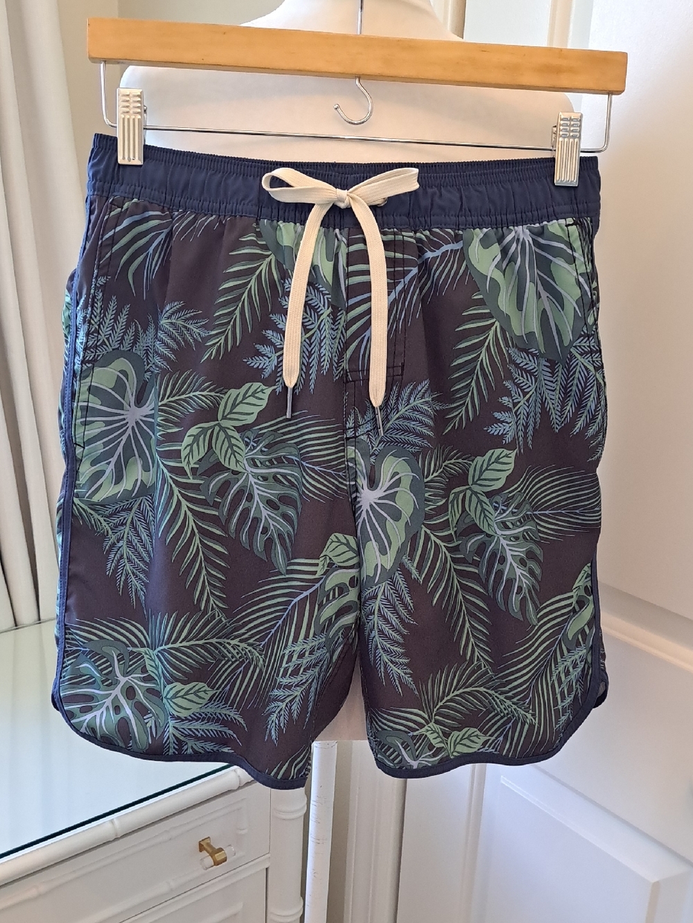 Fair Harbor Mens Navy/Green Tropical Print 8" Swim Trunks Undershorts/Pockets SM